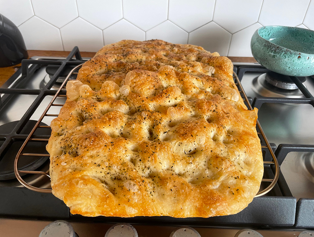 Focaccia fara framantare cu oregano